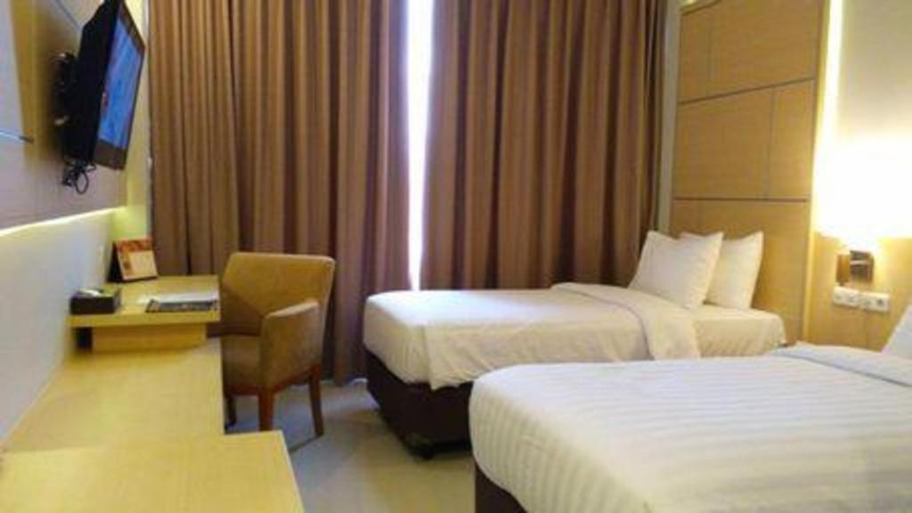 Horison Hotel Sukabumi Eksteriør billede