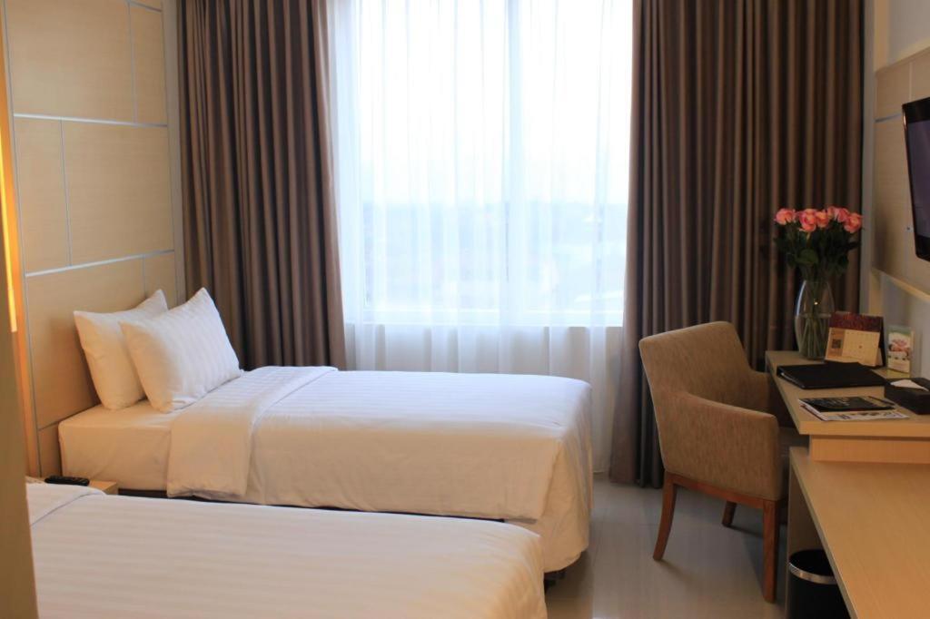 Horison Hotel Sukabumi Eksteriør billede