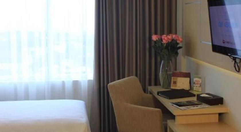 Horison Hotel Sukabumi Eksteriør billede