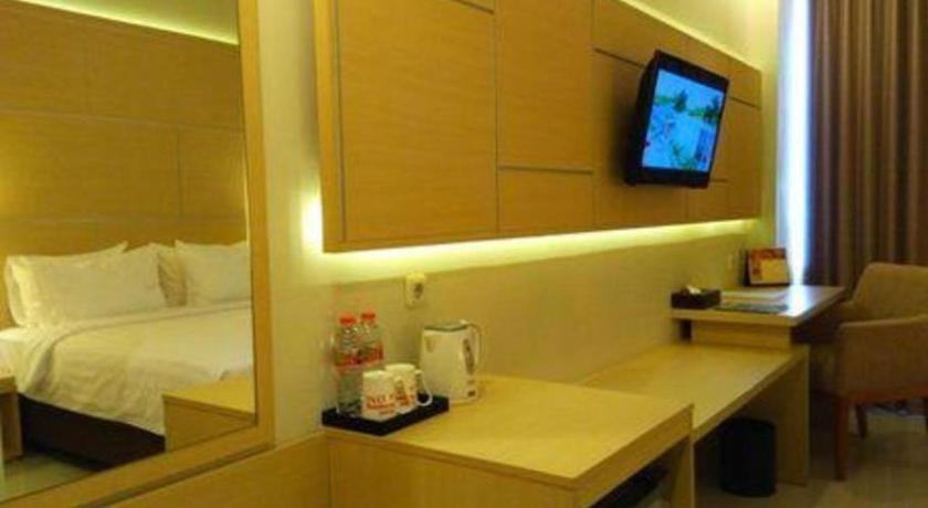 Horison Hotel Sukabumi Eksteriør billede